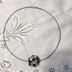 Choker style necklace with 6 interchangeable balls